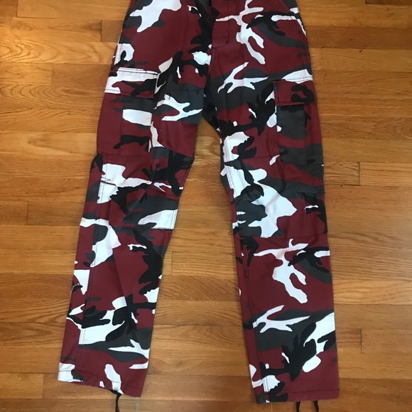 Other - Camo pants